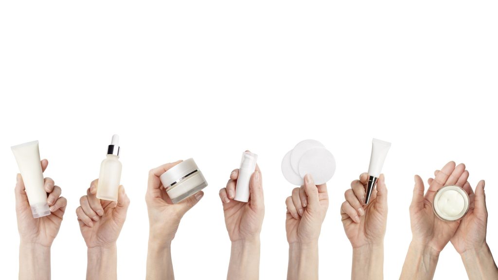 Healing Essence | Navigating CBD product types: oils, tinctures, and more | istock 1937405802 1e27cc64f8ea96750fbf50d5a4fc39a9 2000 Navigating CBD product types: oils, tinctures, and more cover